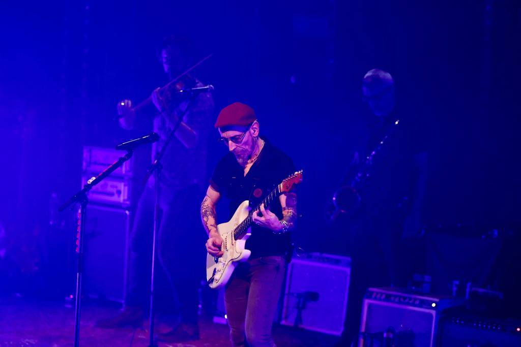 Fotos El Alfredo Kraus, hasta la bandera para ver a Fito & Fitipaldis